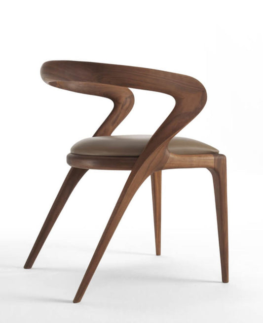 Chaise en bois noyer avec assise rembourrée — élégance et confort contemporain